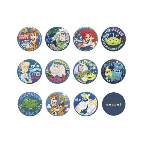 Disney 迪士尼反斗奇兵5 牛仔刺繡徽章盲盒 (一盒十二款，款式隨機）Toy Story 5 Denim Embroidered Pin Badge Blind Box - TOYZHOLIC