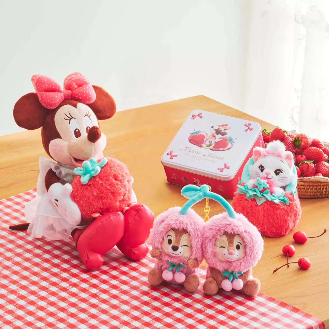 Disney Store Chip & Dale 車厘子 掛飾公仔 Cherry Plush Charm - TOYZHOLIC