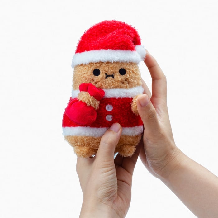 售價$245「第二批$0 預購 Pre-Order」NOODOLL 聖誕老人薯仔 公仔 Santa Ricespud Mini Sitting Plush Toy - TOYZHOLIC